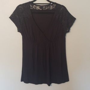 Daisy Fuentes black lace top